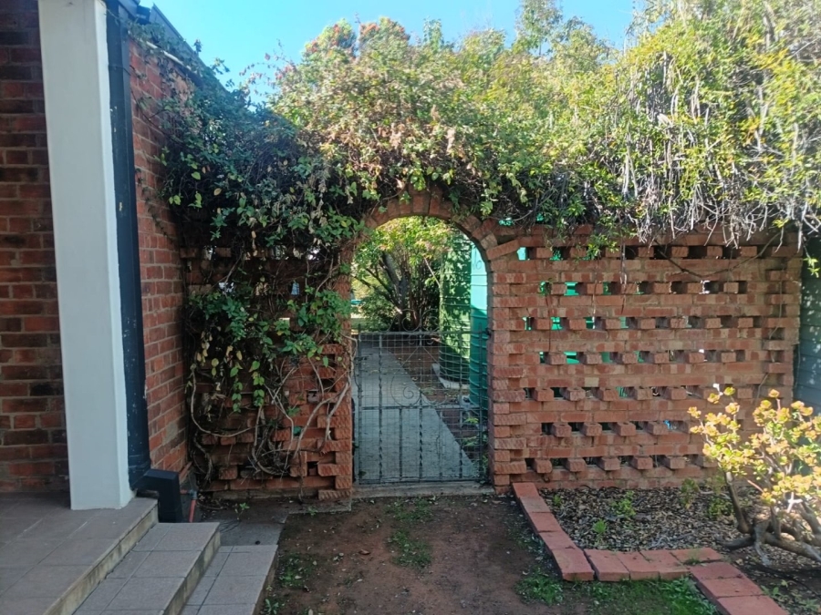 4 Bedroom Property for Sale in Memorial Road Area Northern Cape